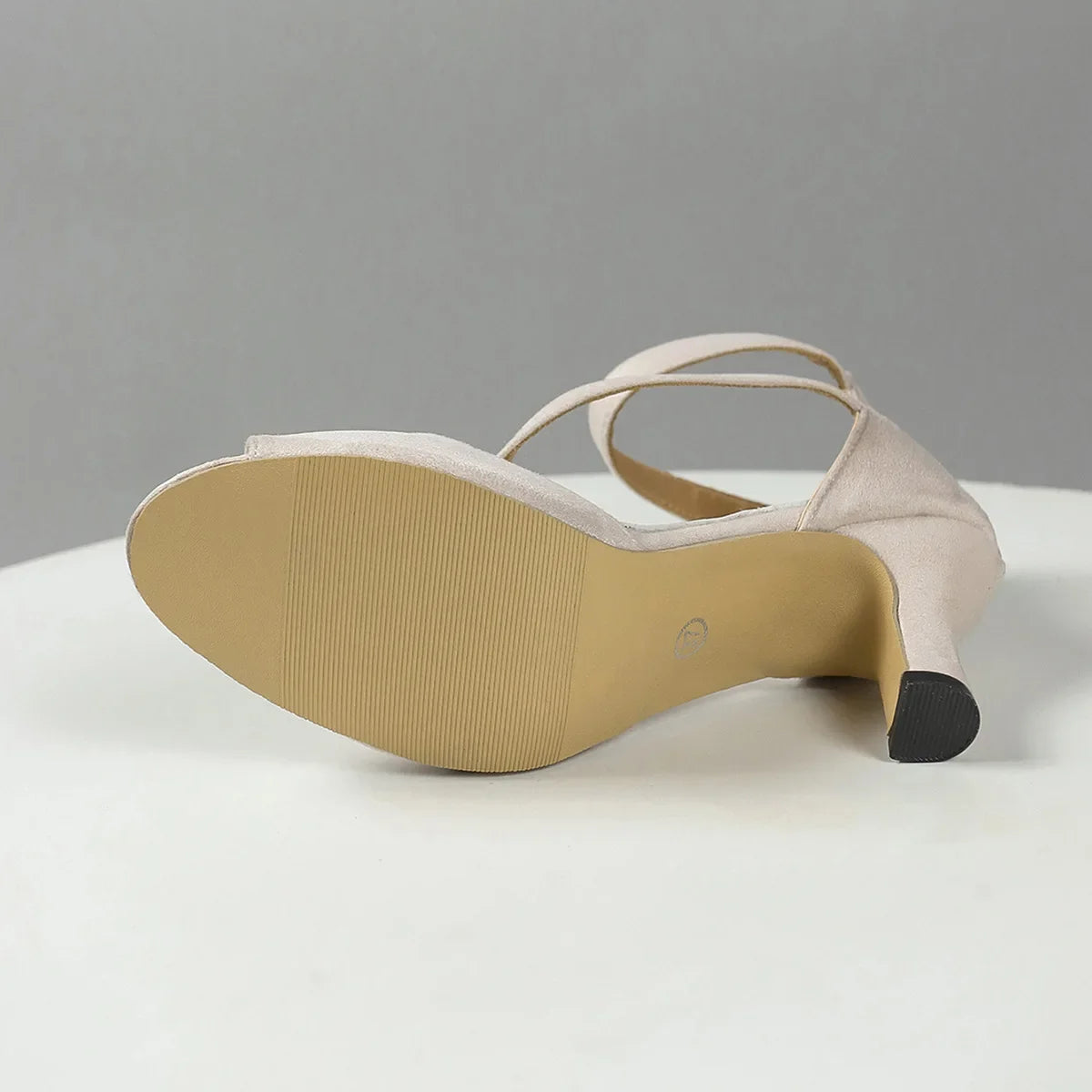 Hard Soled Latin Dance Shoes for Women Summer Hollow Fashion Sexy High Heel Jazz Modern Dance Sandals Large Size Ballroom Shoes